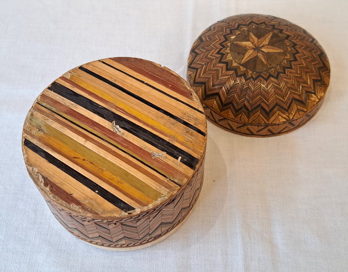 18th Century Large Round Box In Straw Marquetry -photo-3