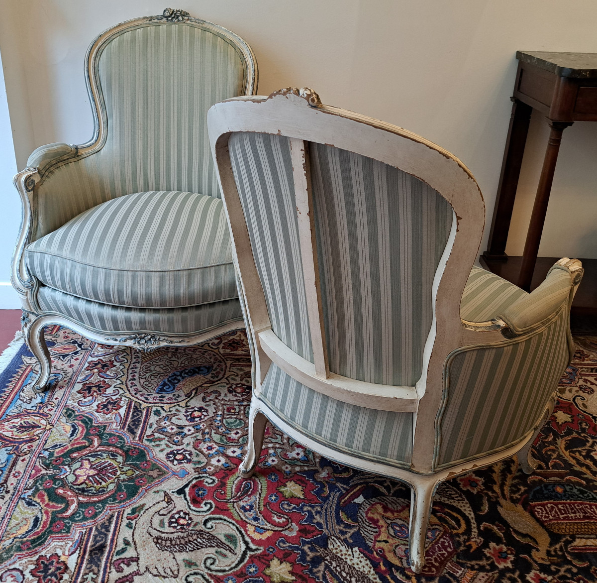 Paire De Fauteuils  Bergères En Bois peint Et Rechampi De Style Louis XV-photo-3