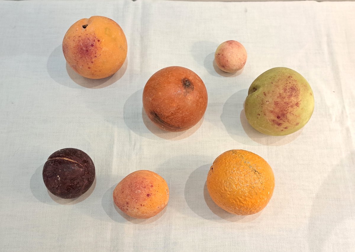 Série de 7 fruits en marbre peint-photo-4