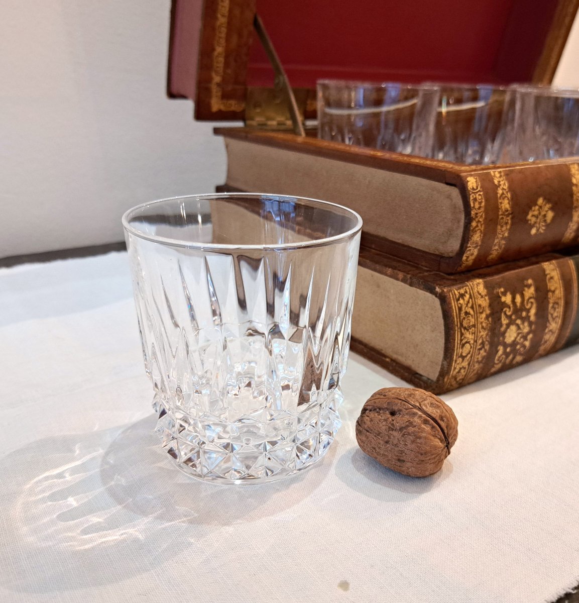 Liquor Cabinet Whiskey Glasses Trompe l'Oeil Stack Of Fake Books-photo-4