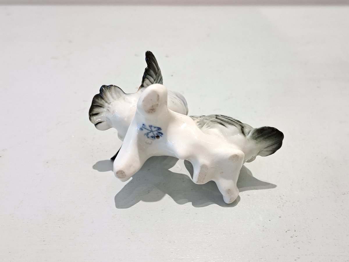 Two Karl Ens German Porcelain Birds-photo-1