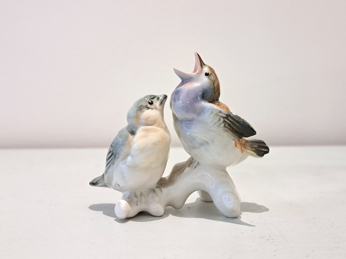 Two Karl Ens German Porcelain Birds-photo-2
