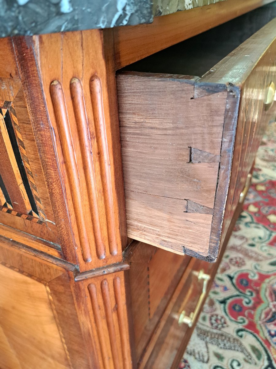 Louis XVI Marquetry Chest Of Drawers-photo-3