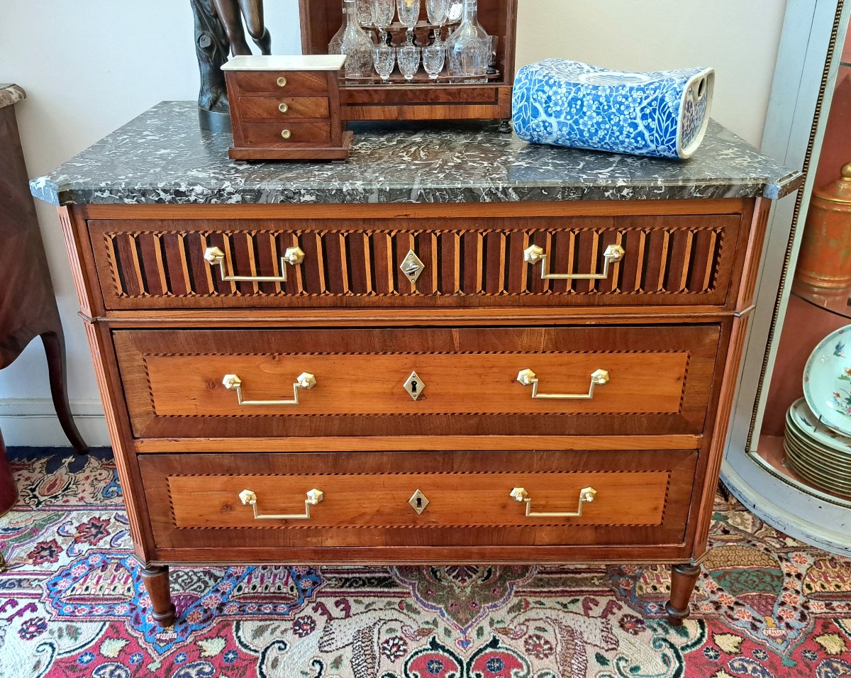 Louis XVI Marquetry Chest Of Drawers-photo-4