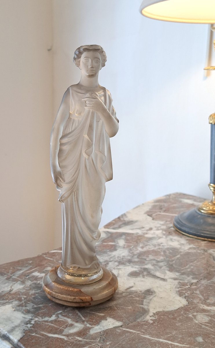 Baccarat – Statuette d’une femme à l’antique