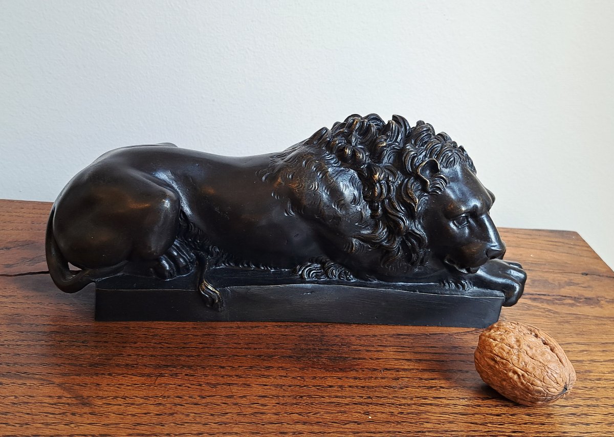 Lion couché en bronze d’après Antonio Canova-photo-2