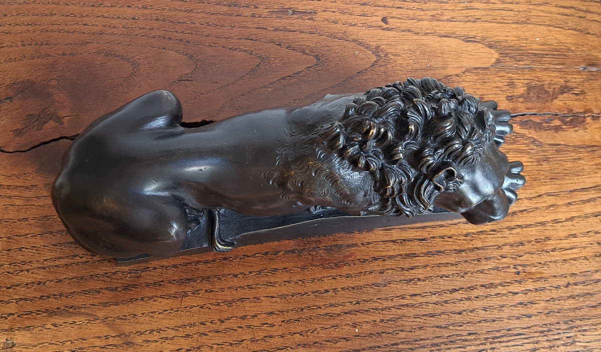 Lion couché en bronze d’après Antonio Canova-photo-1
