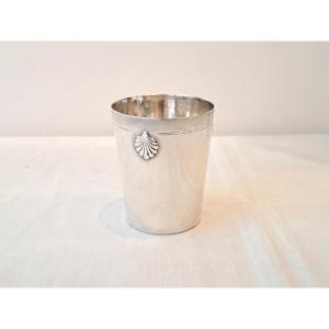 Timbale en argent massif modèle coquille
