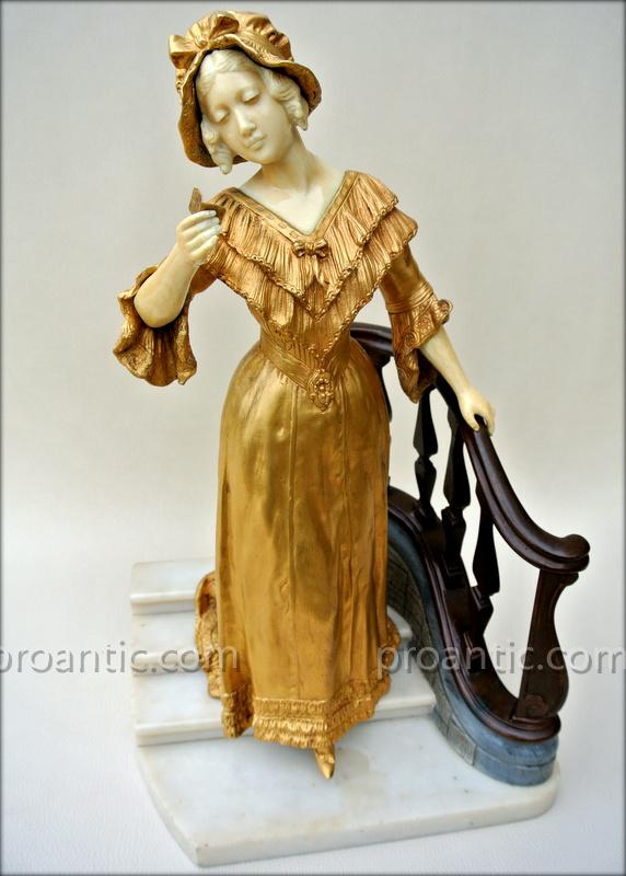 Statue Signed Gory-photo-2