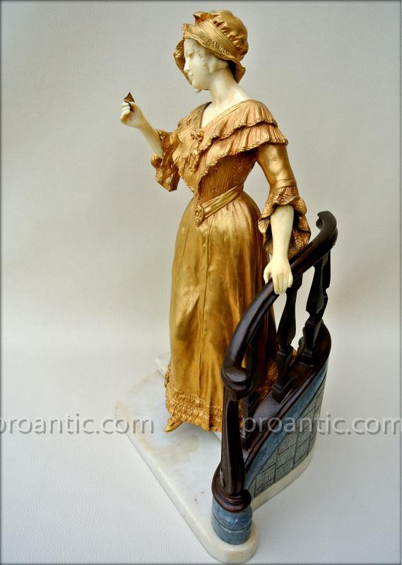 Statue Signed Gory-photo-1