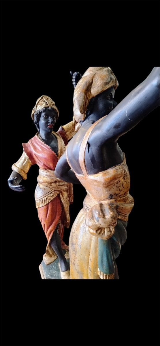 Paire des statues en bois lacque-photo-3