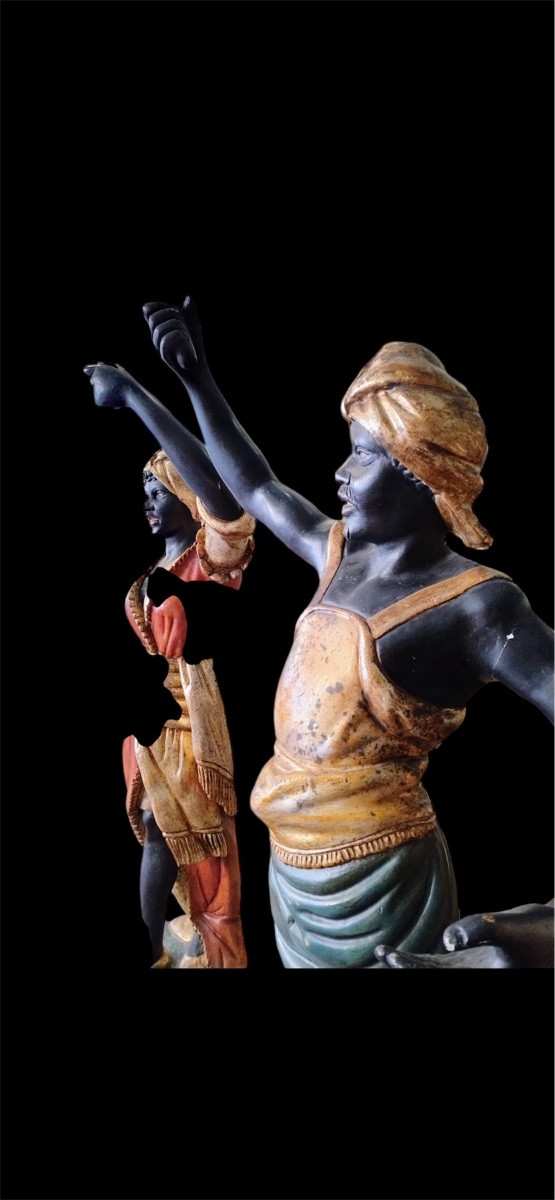 Paire des statues en bois lacque-photo-2