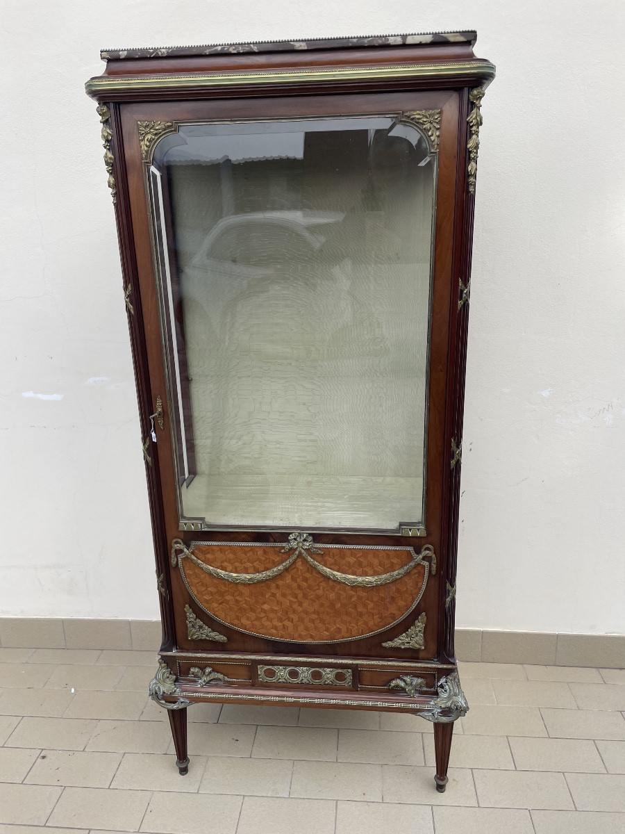 Vitrine Napoleon trois a marqueterie