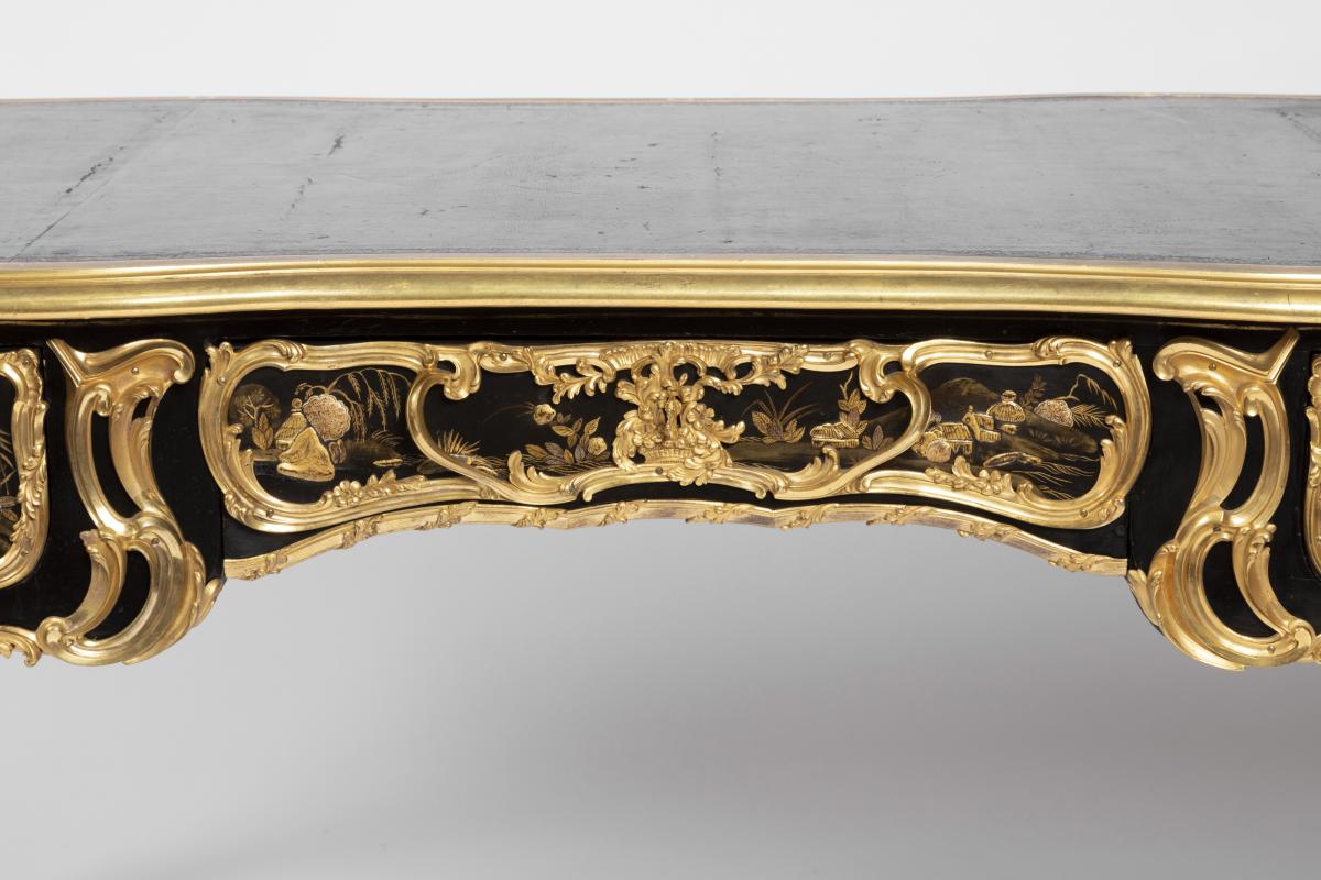 Flat European Lacquered Desk-photo-3