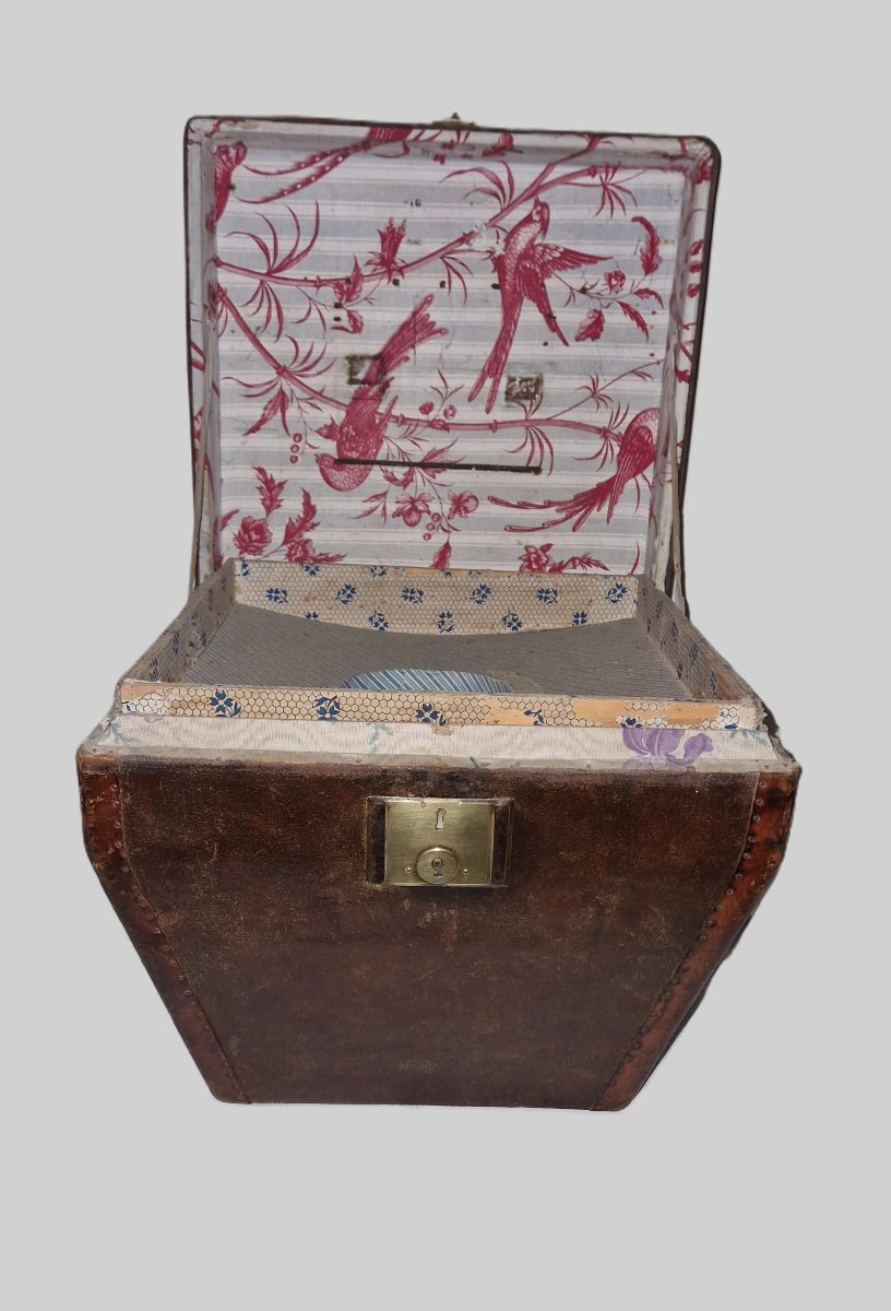 19th Century Hat Box-photo-1