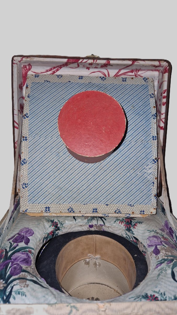 19th Century Hat Box-photo-3