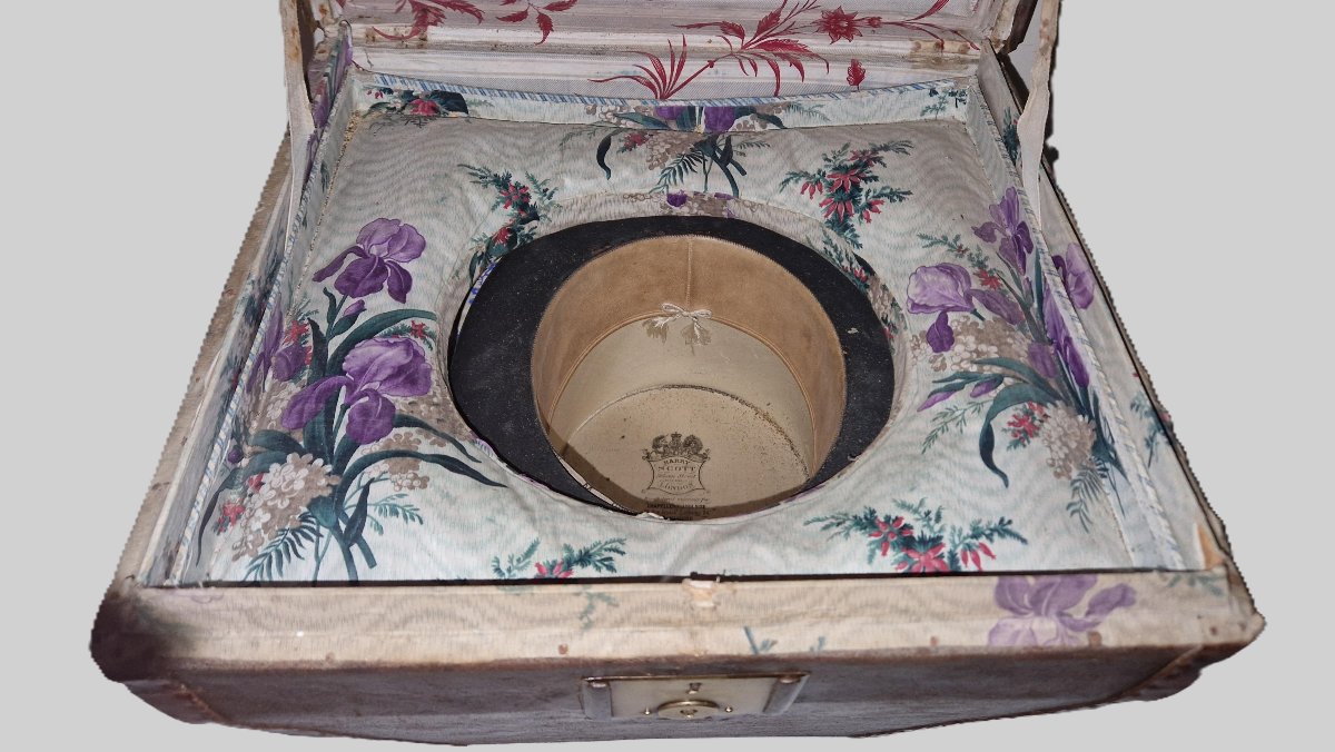 19th Century Hat Box-photo-4