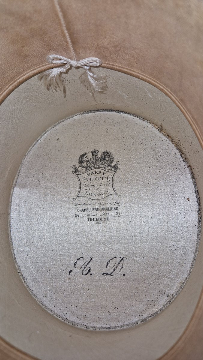 19th Century Hat Box-photo-7