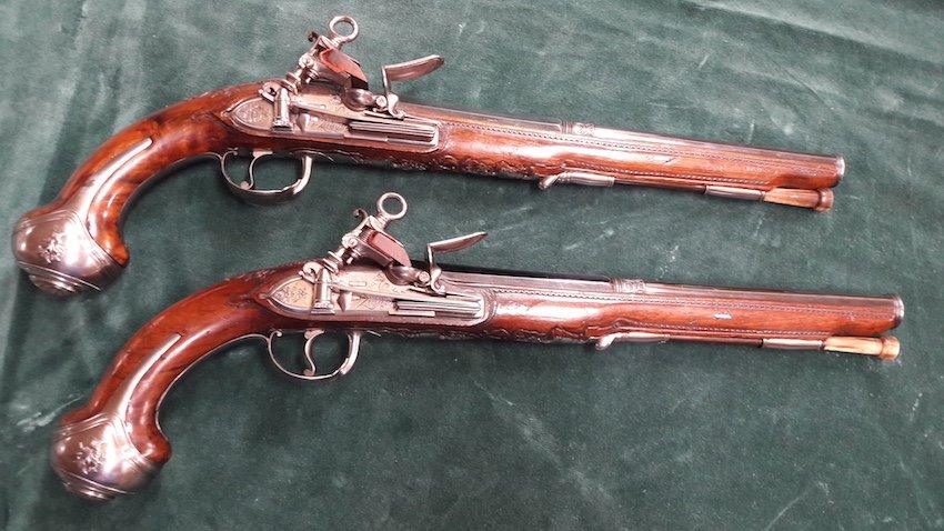 Pair Of Pistols With Imperial Eagle Pommels-photo-4