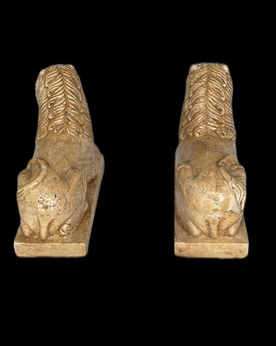 Pair Of Marble Lions, Venice. -photo-3