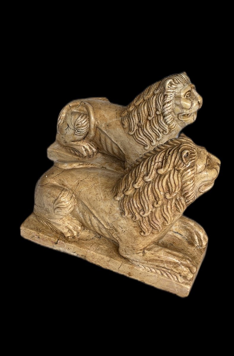 Pair Of Marble Lions, Venice. -photo-4