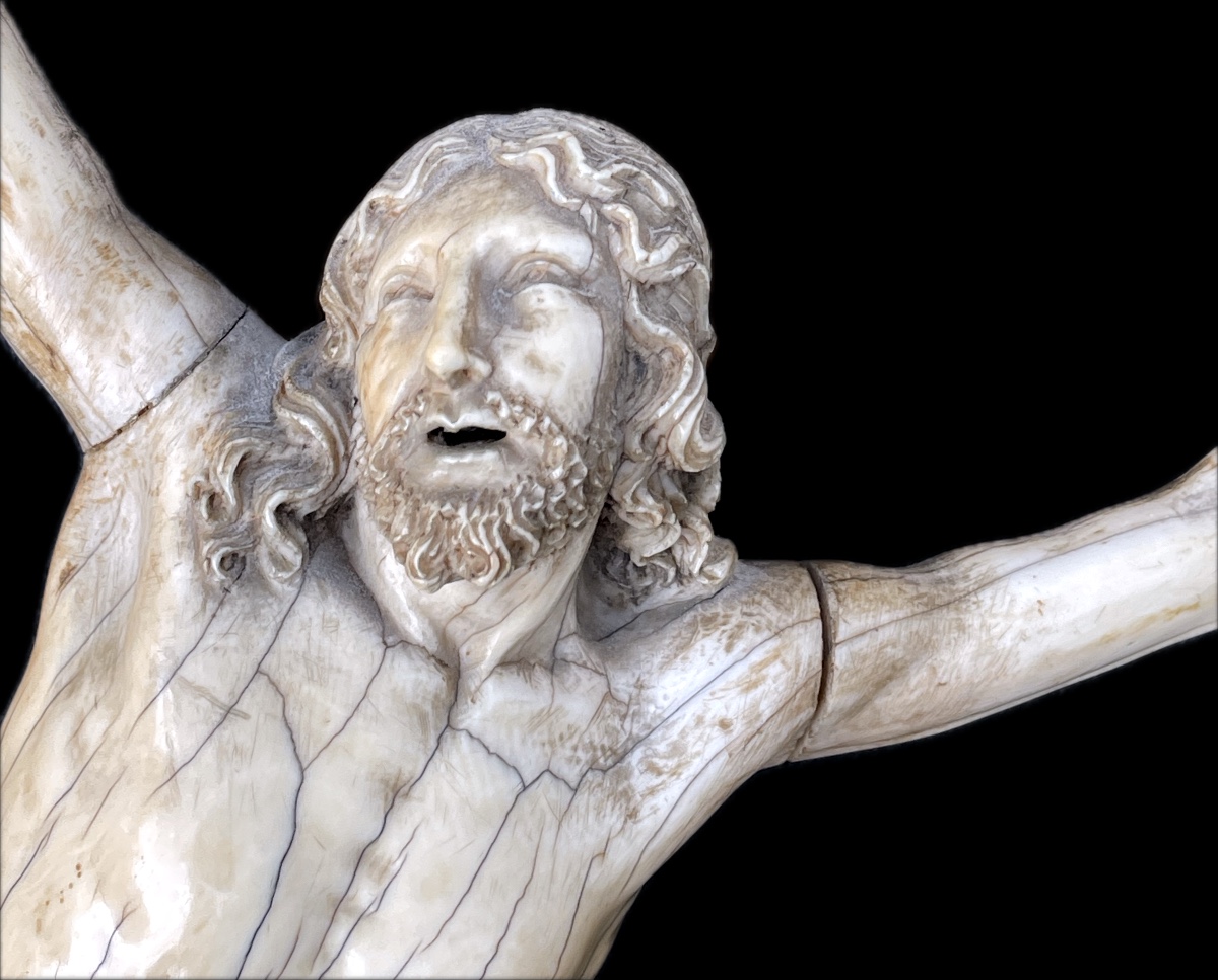 Christ In Ivory, France 17th Century. -photo-3