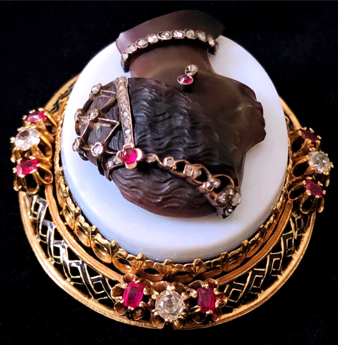 Cameo With The Profile Of A Dressed Woman-photo-3