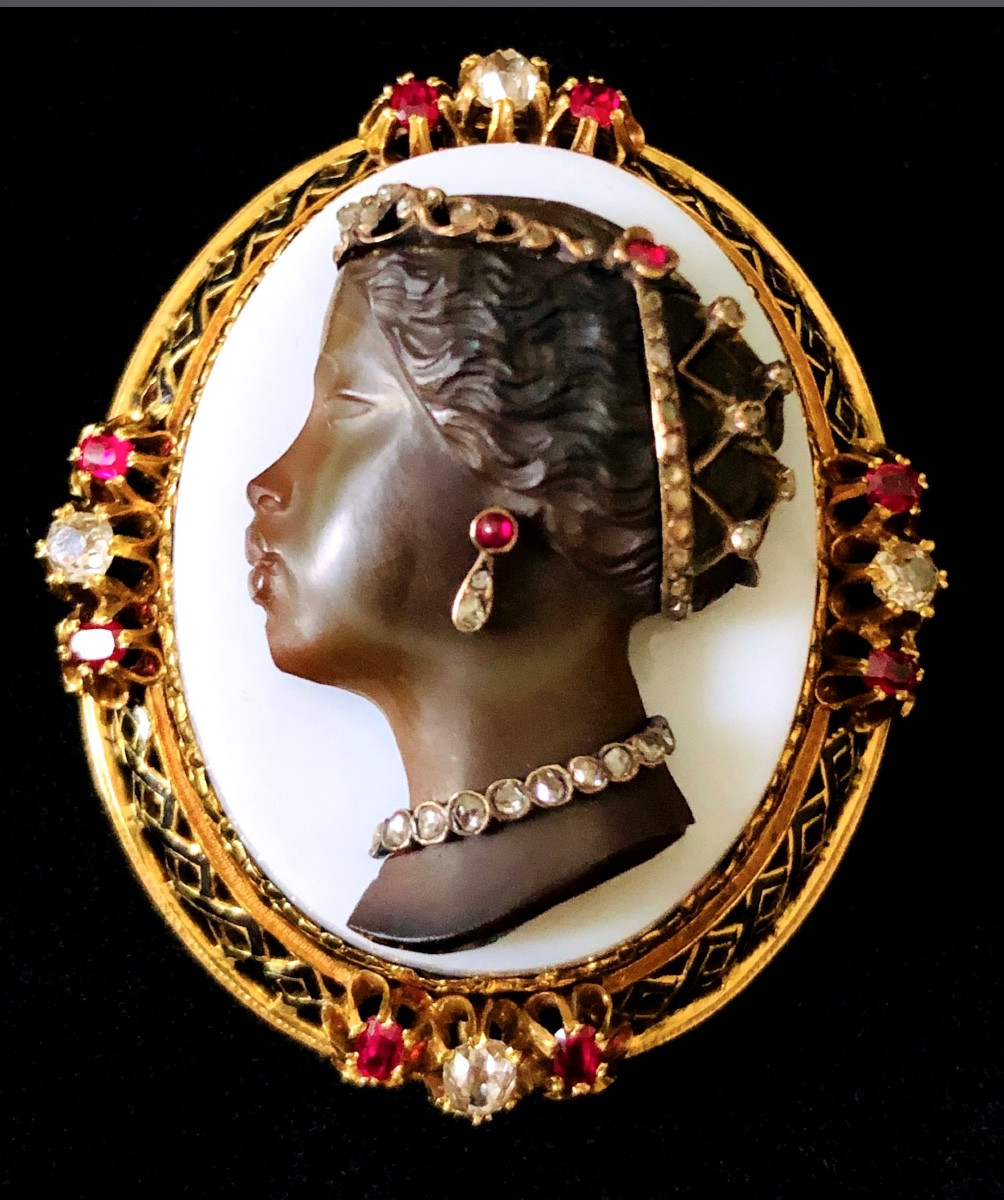 Cameo With The Profile Of A Dressed Woman