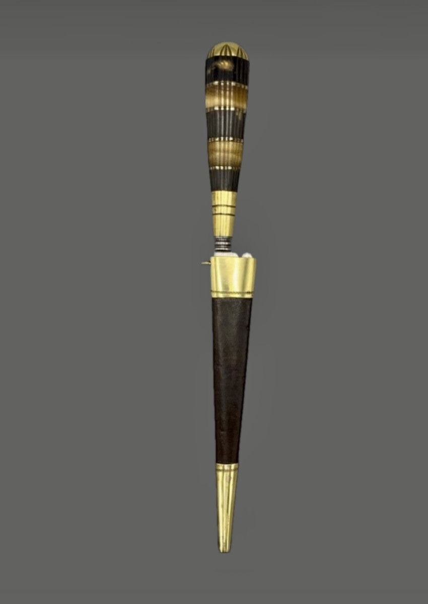 STYLET CORSE AVEC SON FOURREAU