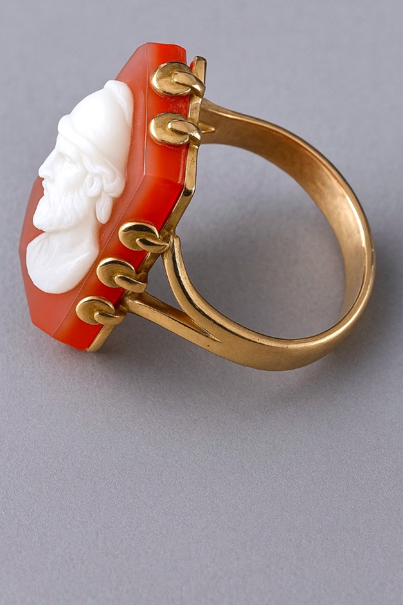 Antique Agate Cameo Ring – 18k Gold-photo-3