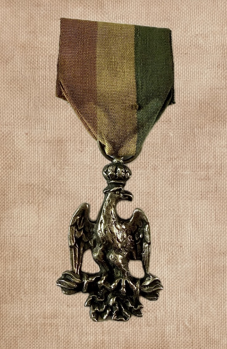 Imperial Eagle Of The Veterans Of The French Empire – Antwerp – Bonapartist Silver Badge