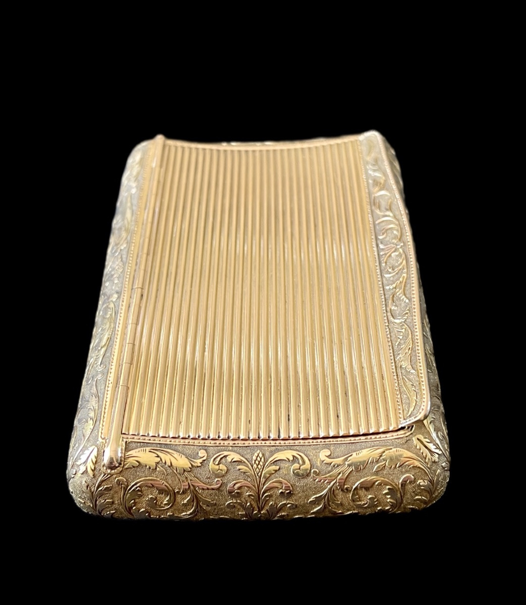 BOITE EN OR 18 CARATS – PARIS, RESTAURATION (1819–1838) – 97 G -photo-3