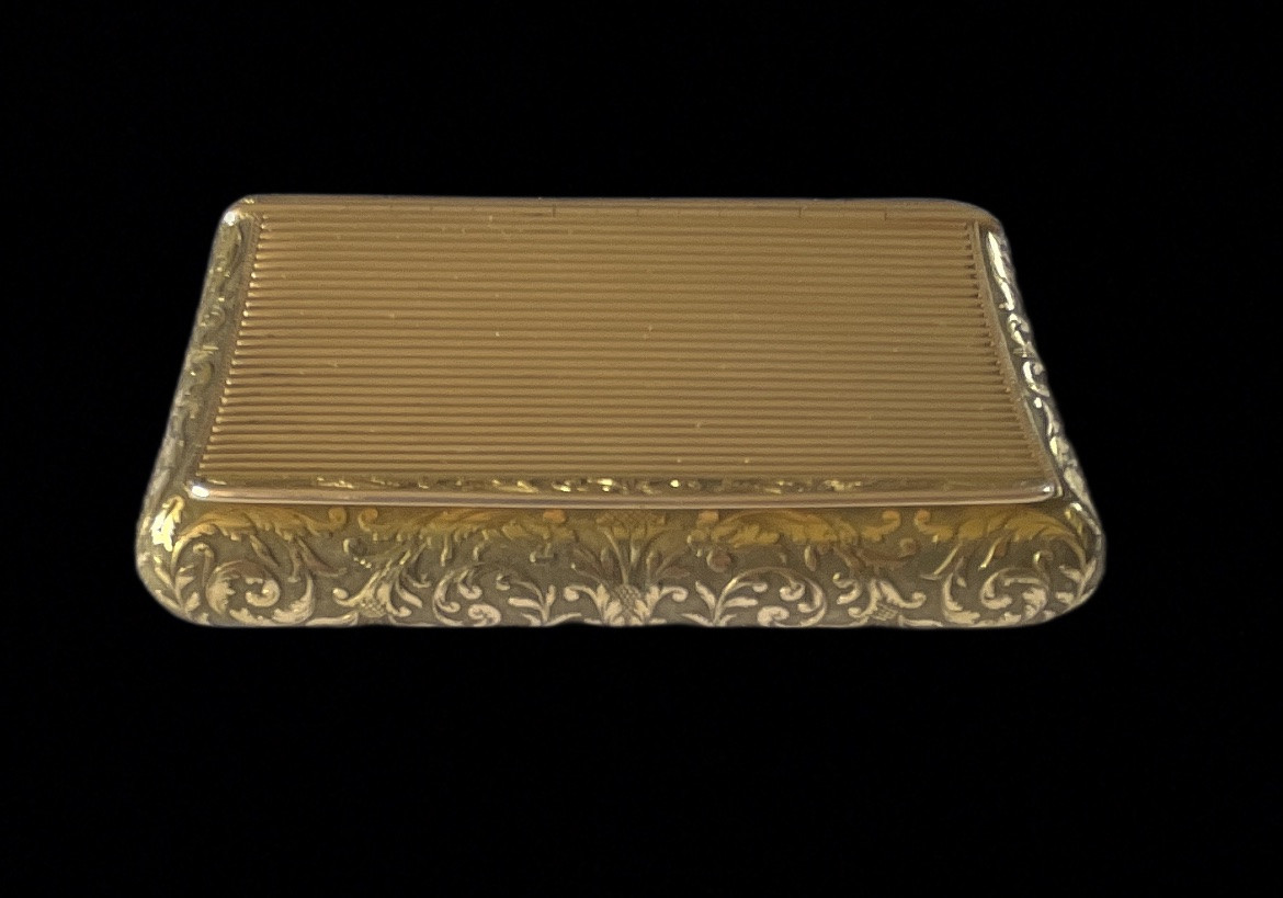 BOITE EN OR 18 CARATS – PARIS, RESTAURATION (1819–1838) – 97 G -photo-4