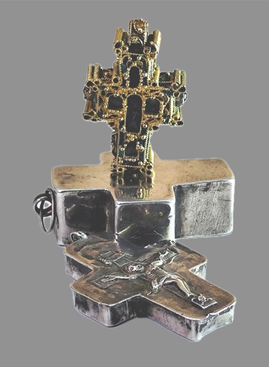 Portable Byzantine Reliquary Cross In Enamelled Vermeil 