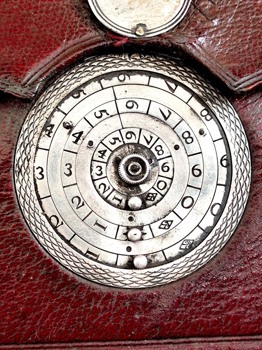 PORTEFEUILLE À SERRURE À COMBINAISON   INVENTION DE L’ABBÉ BOISSIER – PARIS, VERS 1785  -photo-2