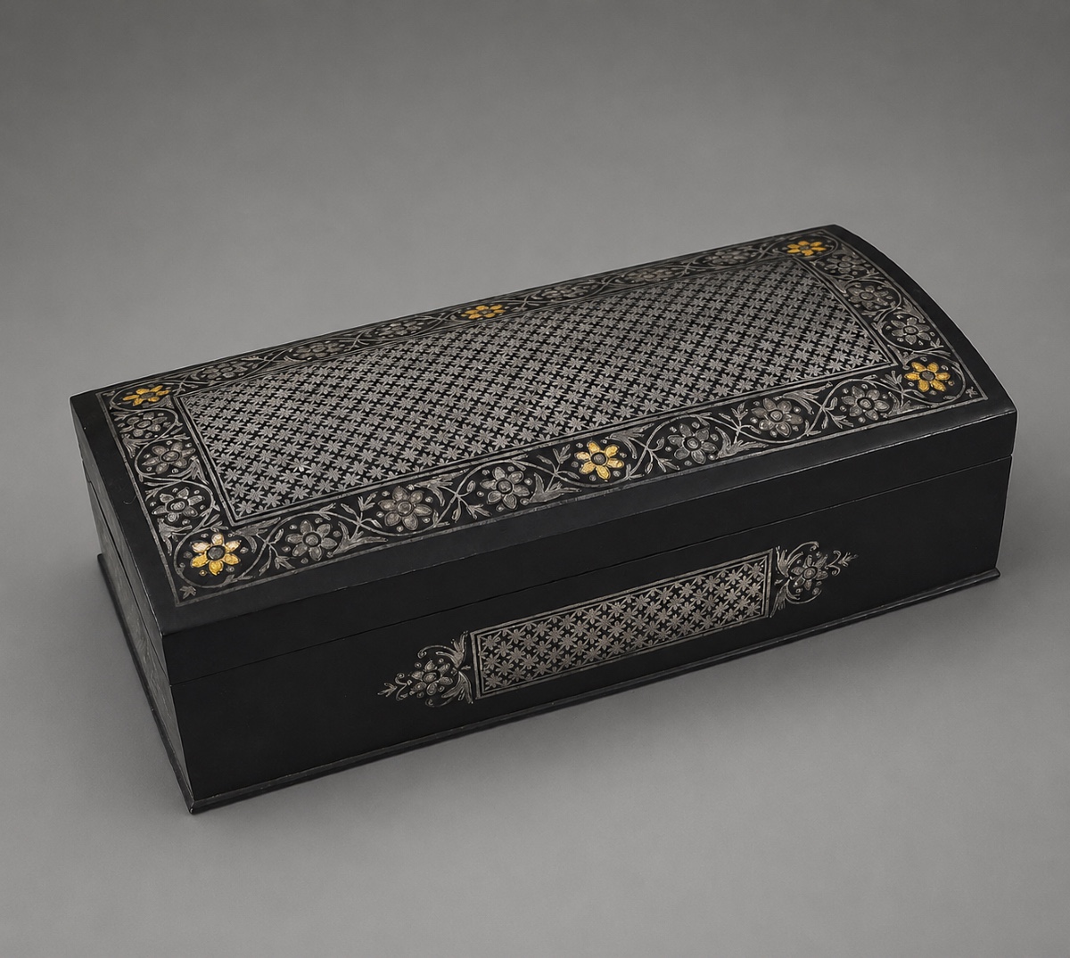 Large Imperial Snuffbox In Inlaid Steel