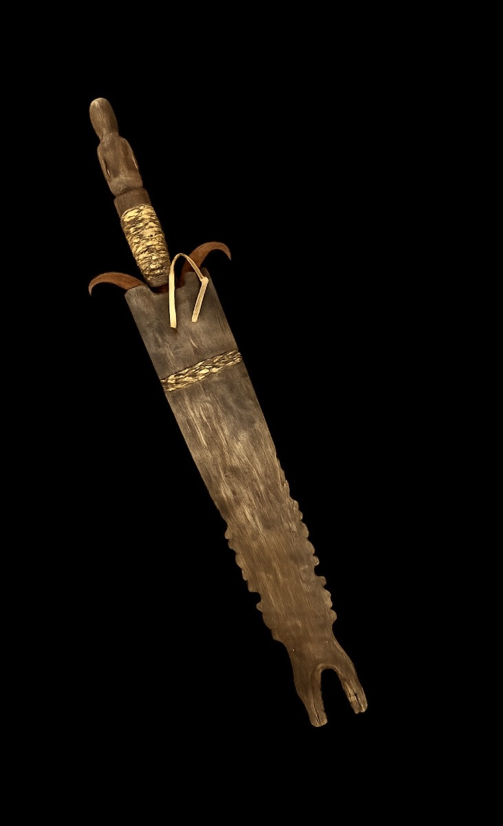 Dagger With Carved Sheath-photo-3