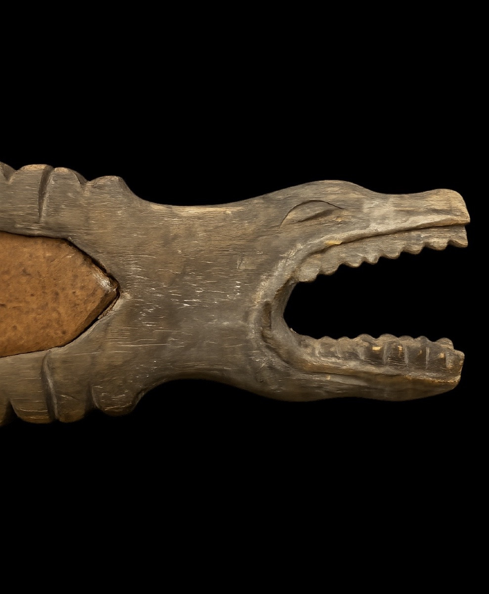 Dagger With Carved Sheath-photo-2