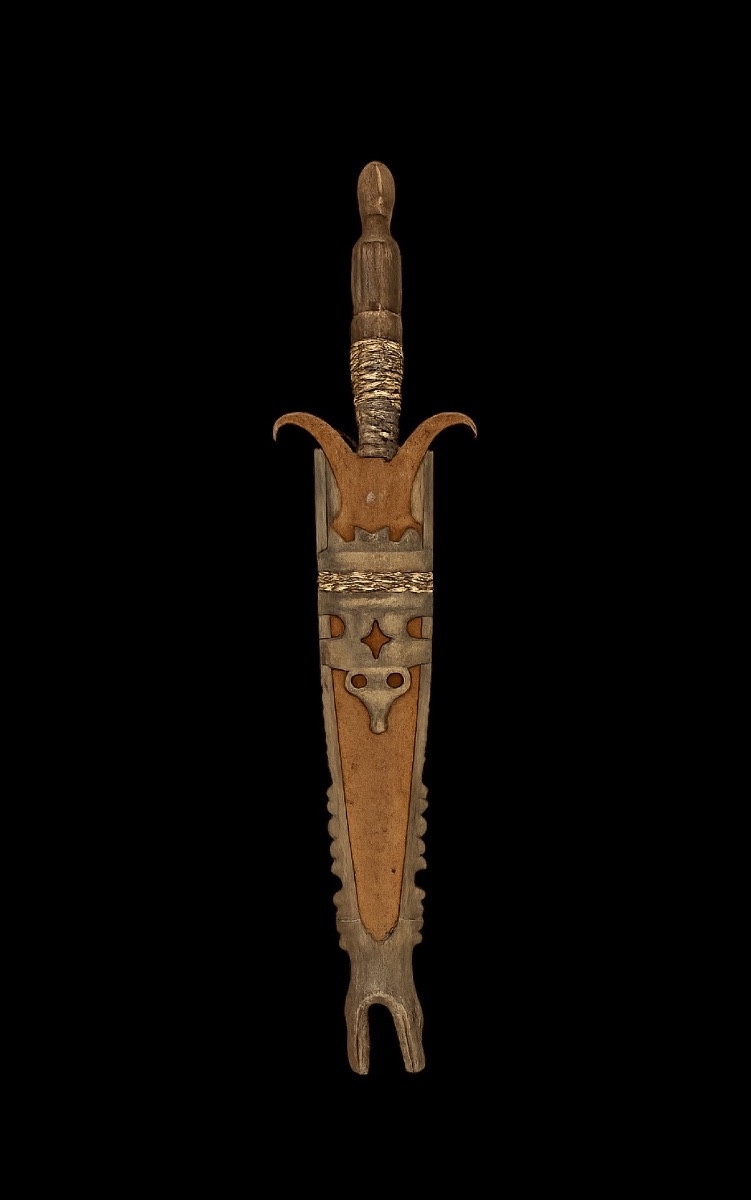 Dagger With Carved Sheath