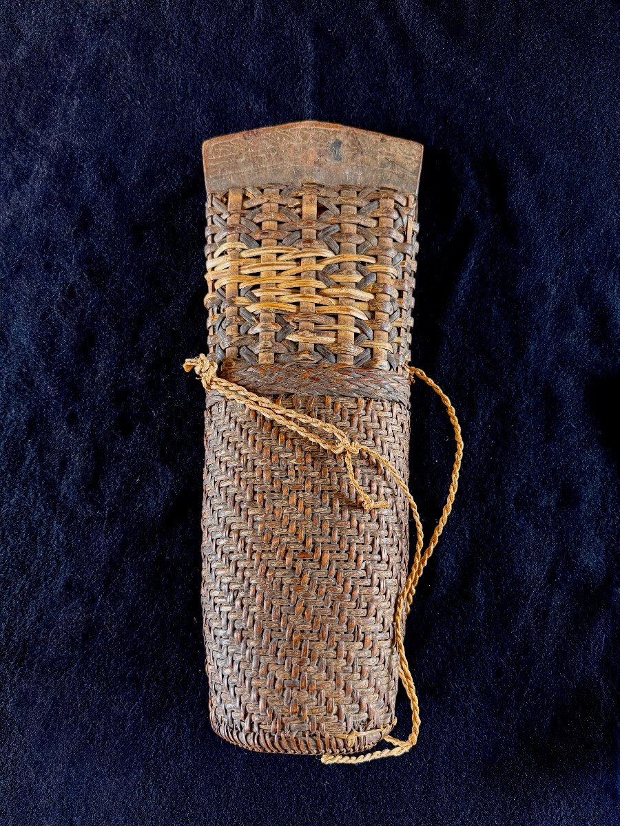 ÉTUI À BÉTEL – MASUANE (CERAM, INDONÉSIE)  -photo-1