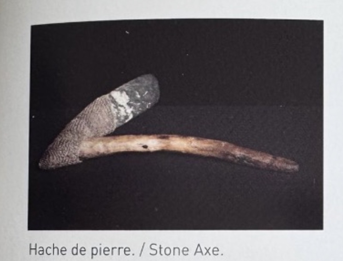 HACHE DE PIERRE UNA – PAPOUASIE OCCIDENTALE – COLLECTION JEAN-PIERRE DUTILLEUX-photo-4