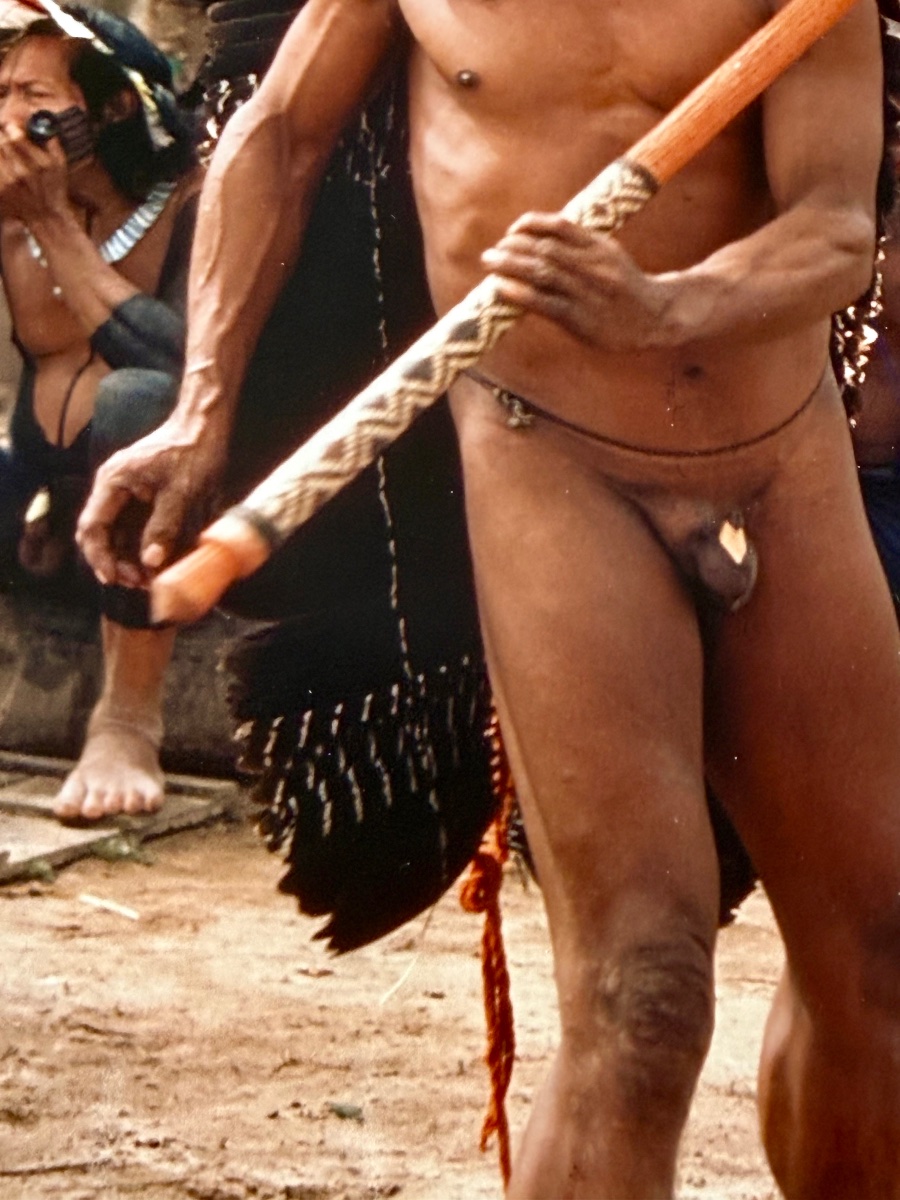 Kayapó Ceremonial Headdress And Original Photograph From The Film Raoni-photo-2