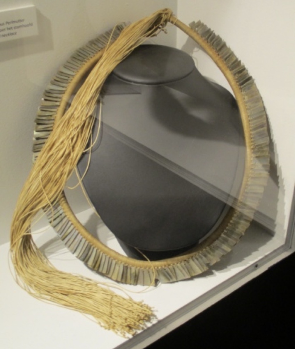 COLLIER CÉRÉMONIEL DE CHEF KAYAPÓ (NGÂP)-photo-2