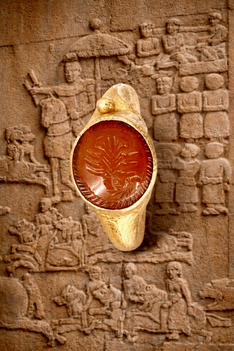 Iranian Solid Gold Ring With A Carved Carnelian Stone