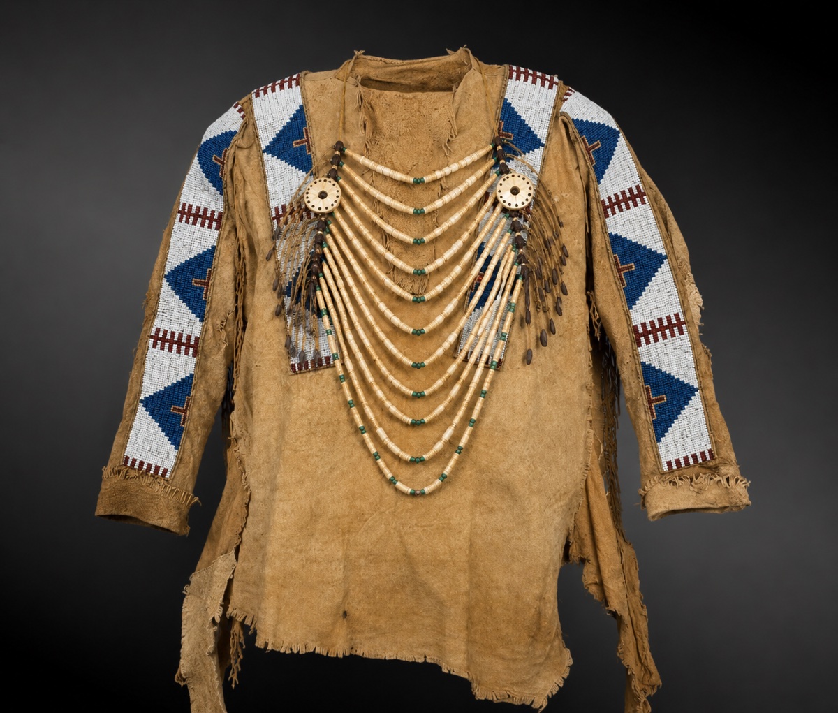 PARURE MASCULINE DE PRESTIGE (LOOP NECKLACE) DES NEZ-PERCÉS (NIMIIPUU)