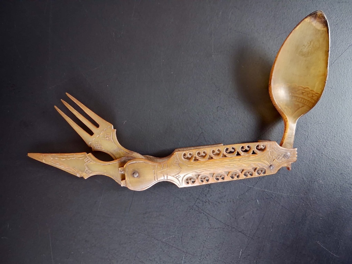 Spanish Folding Horn Cutlery