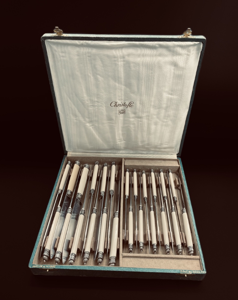 Christofle, 24 Knives, Circa 1930. -photo-3