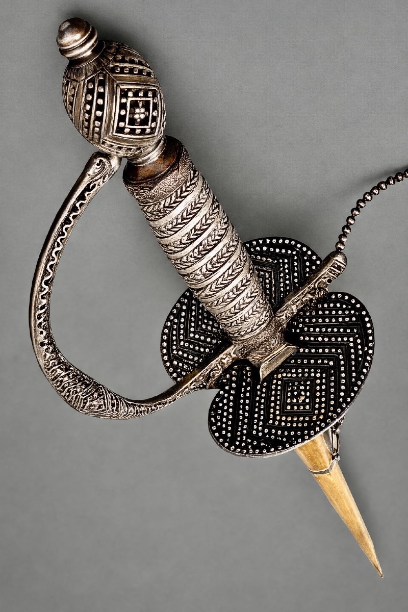 ÉPÉE DE COUR FRANÇAISE D’OFFICIER AU SERVICE DU ROI ÉPOQUE LOUIS XV – VERS 1740-1760 -photo-4
