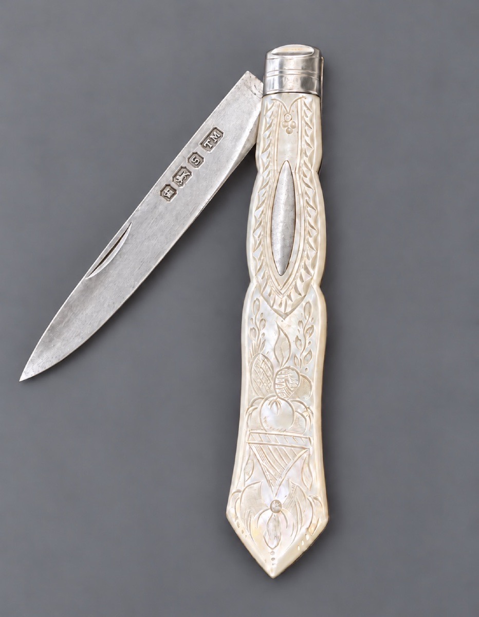 Folding Fruit Knife