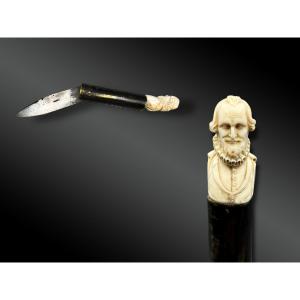 Couteau pliant ancien à mitre sculptée – Buste d’Henri IV France, XIXᵉ siècle. 